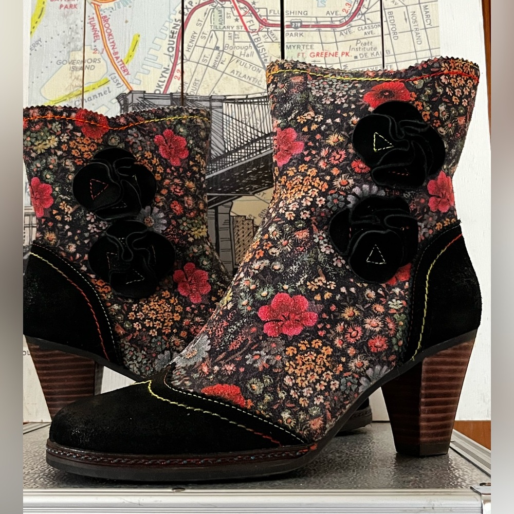 NWOT! Suede Floral Black L’atise Ankle Boots